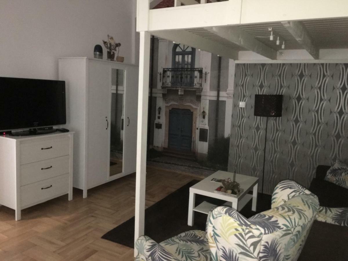 Lovag Apartman Lejlighed Budapest Eksteriør billede